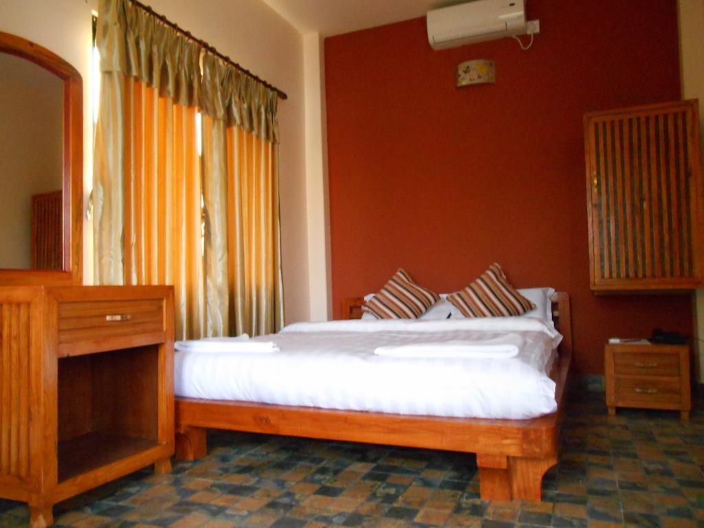 Hotel Jal Mahal Pokhara Dış mekan fotoğraf