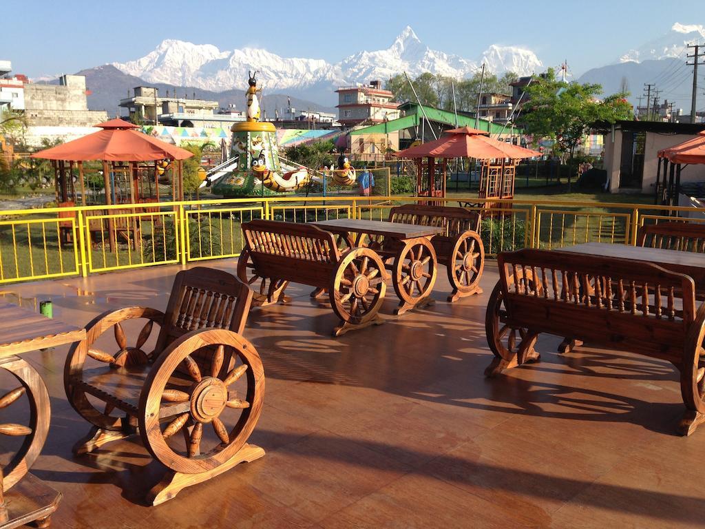 Hotel Jal Mahal Pokhara Dış mekan fotoğraf