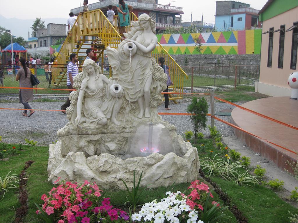 Hotel Jal Mahal Pokhara Dış mekan fotoğraf